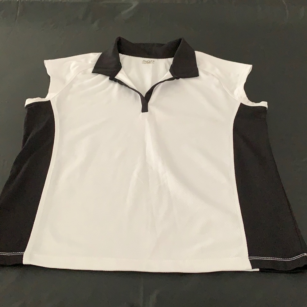 Aspire cap sleeve white with black top. Size Latge